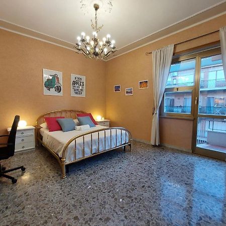 12Min Da Roma Centro Stanza Grande E Luminosa Hotel Ciampino Exterior photo